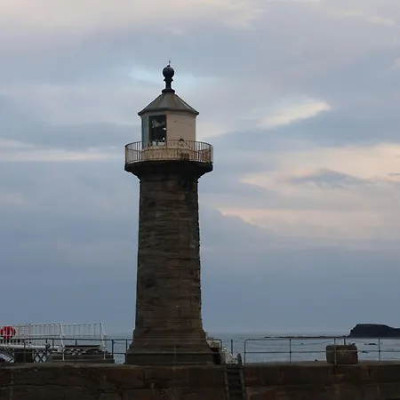 Cinder Warren 펜션